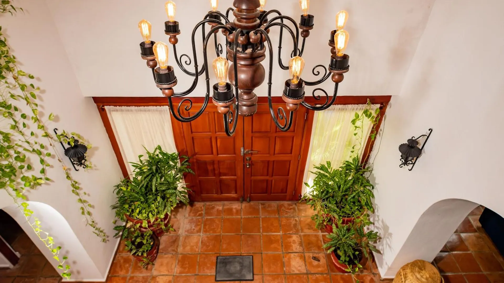 Villa Tropically In Hotel Zone Cancun Mexico