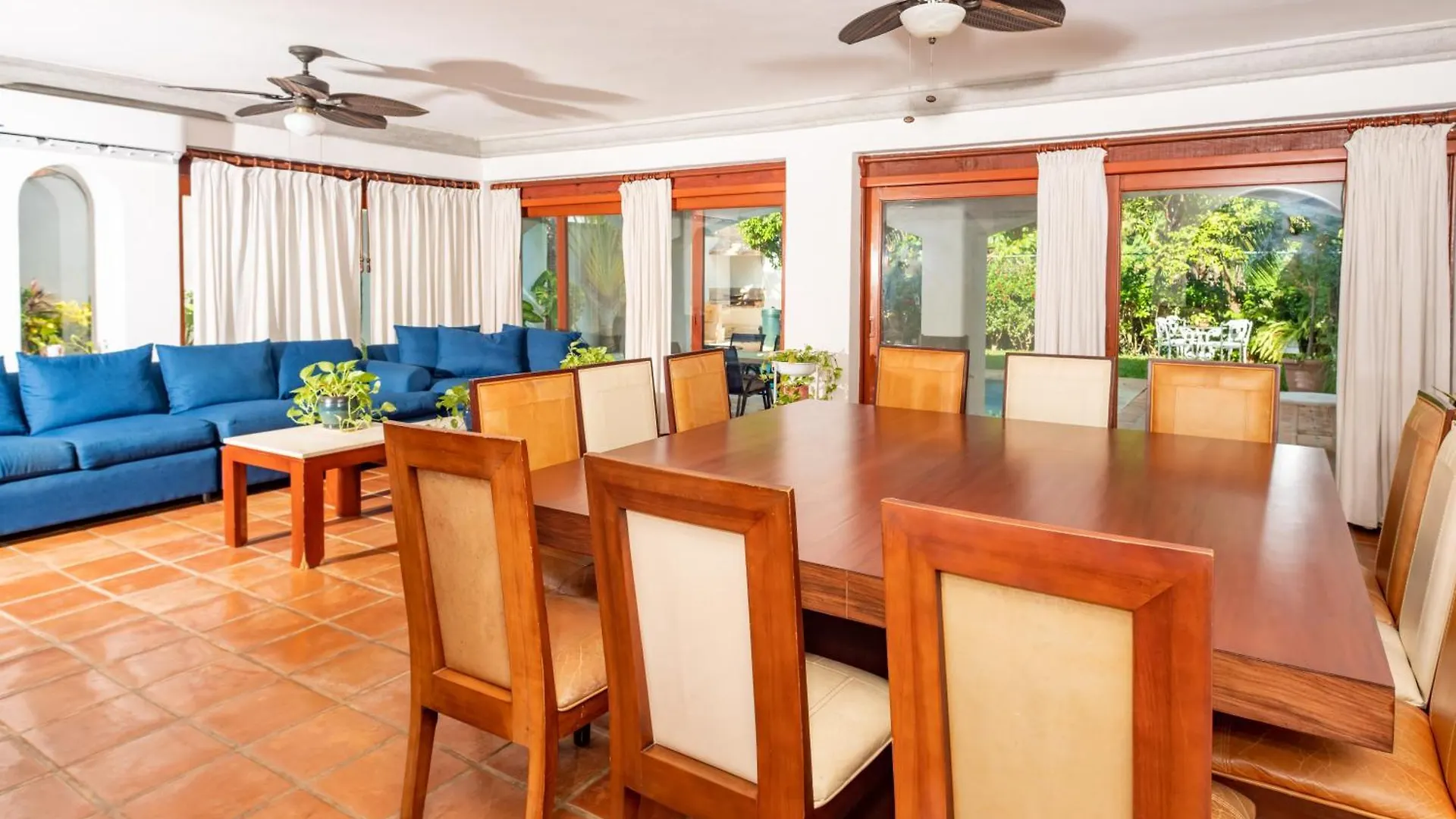 Villa Tropically In Hotel Zone Cancun